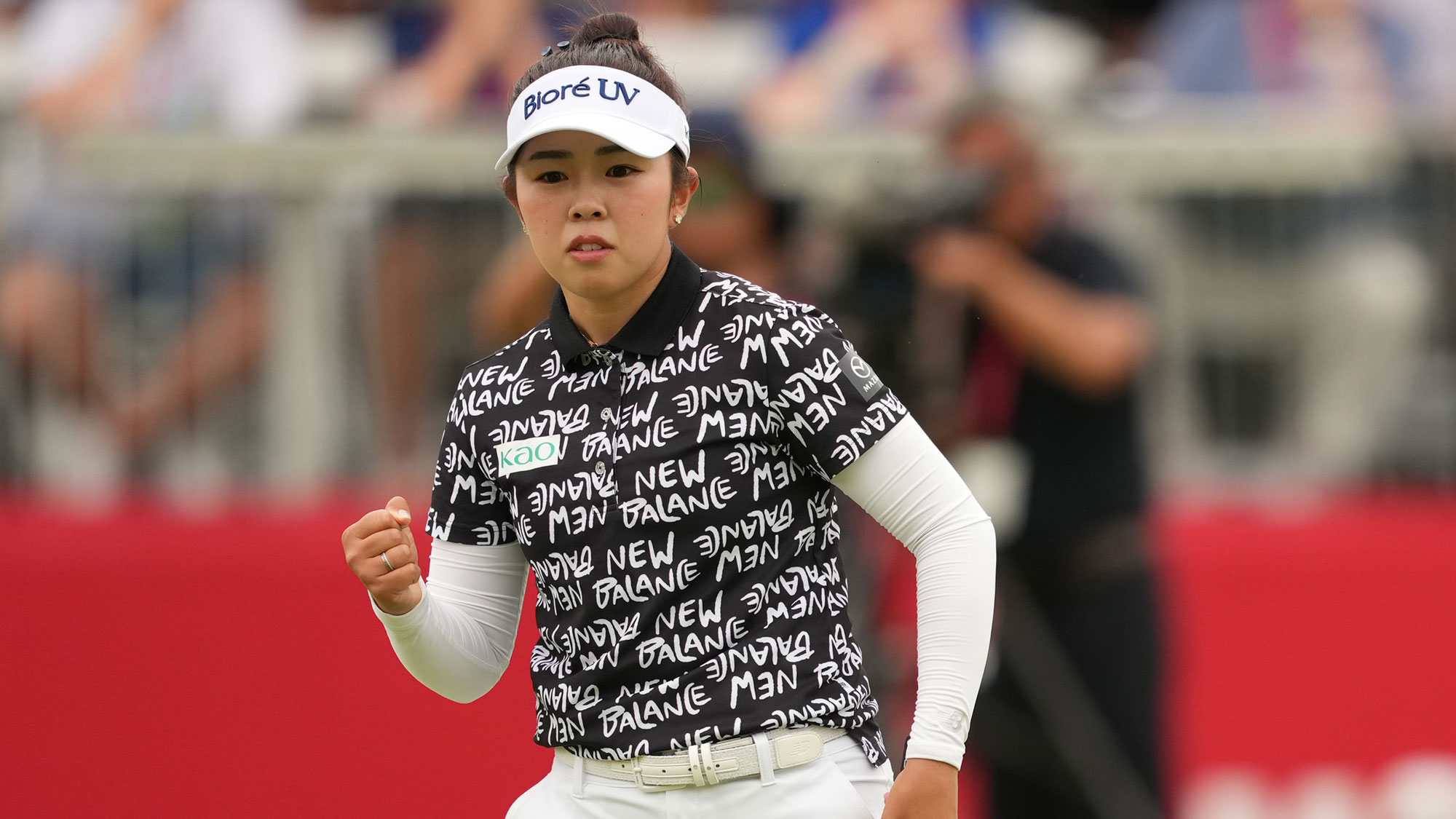 Miyu Yamashita of Japan celebrates on the 18th green after making a putt to win the Meijer LPGA Classic For Simply Give 2026 at Blythefield Country Club on June 21, 2026 in Belmont, Michigan. 